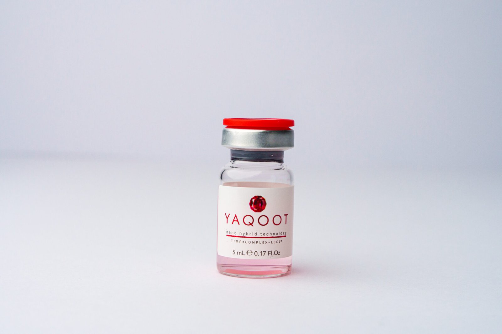 YAQOOT – חומצה היאלורונית היברידית למילוי קמטים והחלקת העור